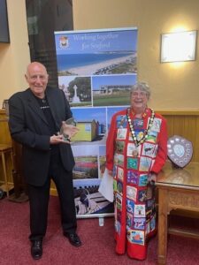 The Mayor of Seaford standing with Len Fisher